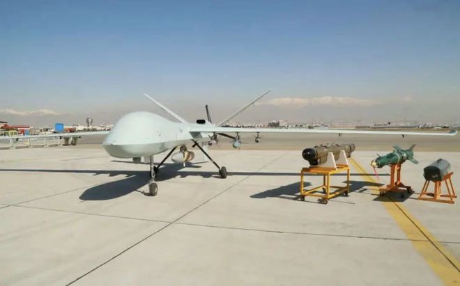 “卡曼-22”无人机:伊朗在阅兵仪式展示先进装备